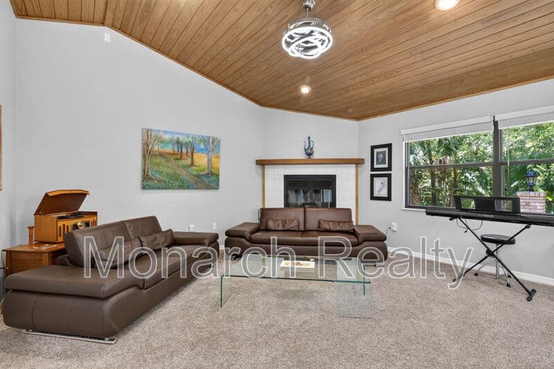 Gainesville House: 1326 Northwest 57th Street