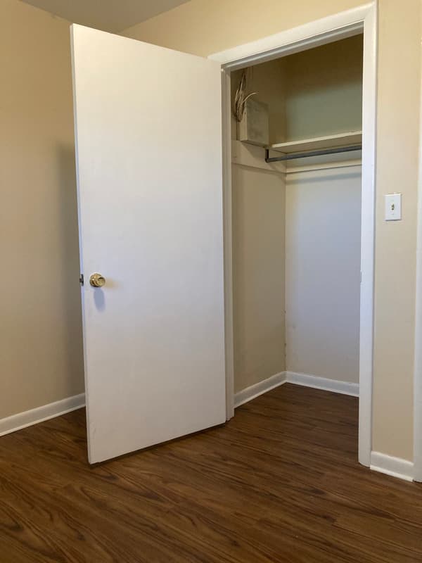Jacksonville House: 7559 Proxima Rd