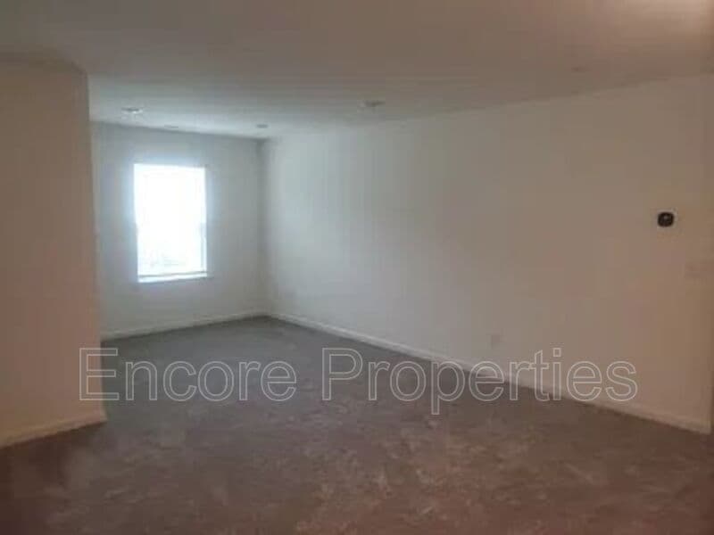 Fuquay Varina House: 210 Summer Ranch Dr