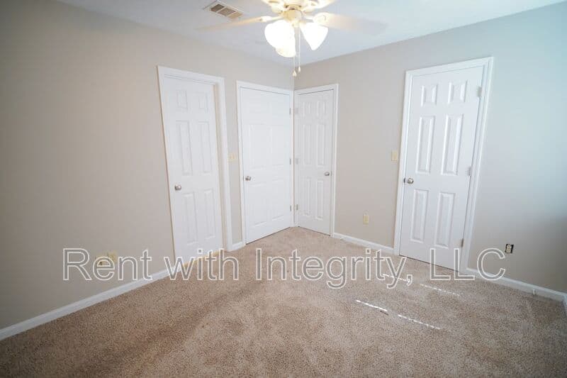Tallahassee House: 2414 Manzanita Court