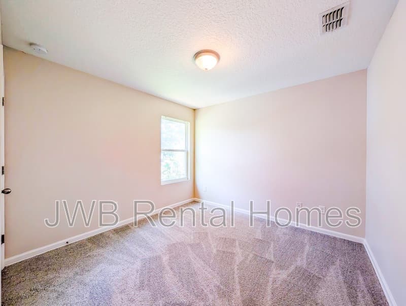Jacksonville House: 8813 Cocoa Ave