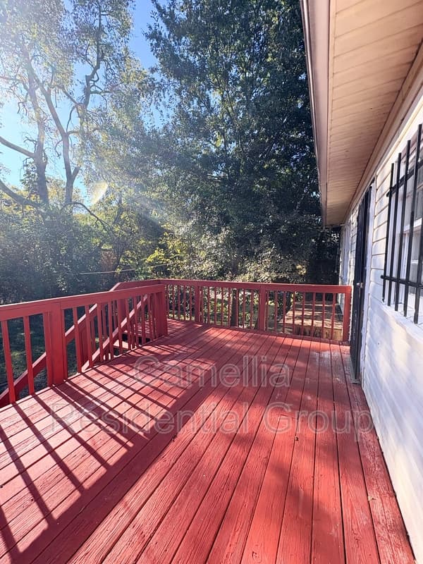Birmingham House: 8149 1st Avenue South
