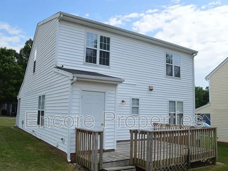 Raleigh House: 1961 Talamore Ct