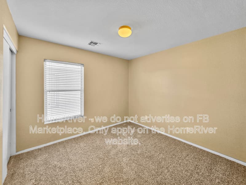 Laveen House: 6435 W Sophie Ln