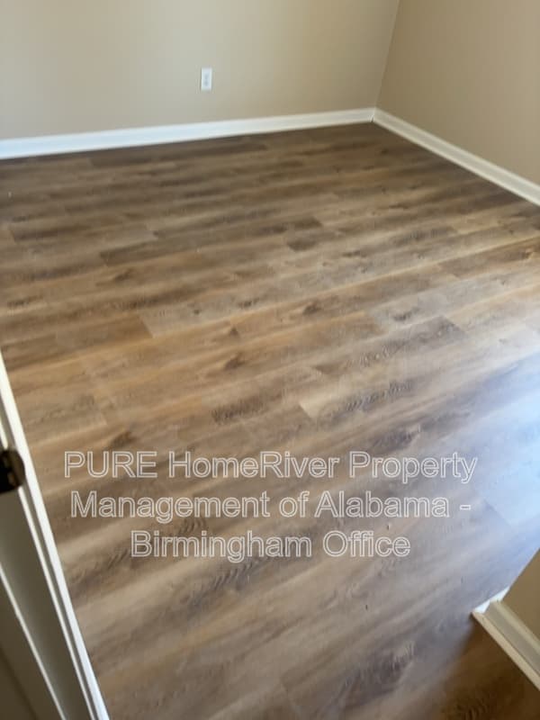 Helena House: 963 Old Cahaba Drive