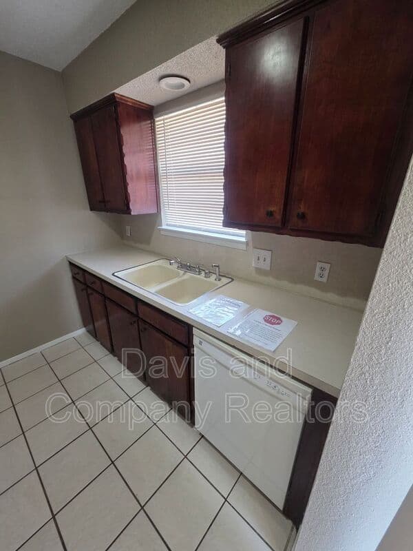 Midland Condo: 4800 Harvard Ave
