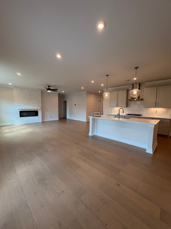 Lexington House: 3046 Snail Seed Trail