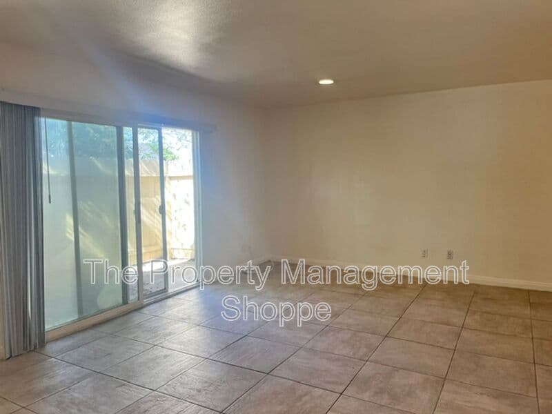 Port Hueneme House: 2758 Bolker Drive