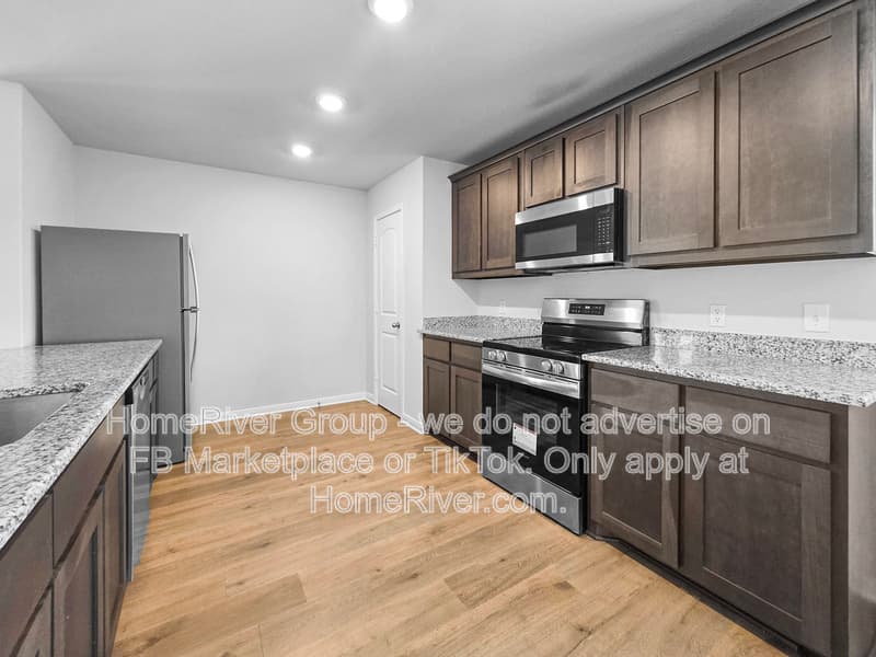Dallas House: 6317 Baraboo Dr