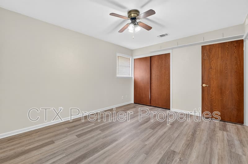 Temple House: 506 Arapaho Drive