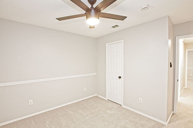 Lewisville House: 1379 Honeysuckle Ln *AC*