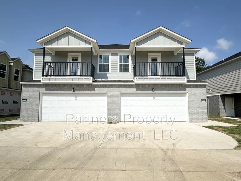 Fayetteville Condo: 1079 South Benchmark Lane - 1