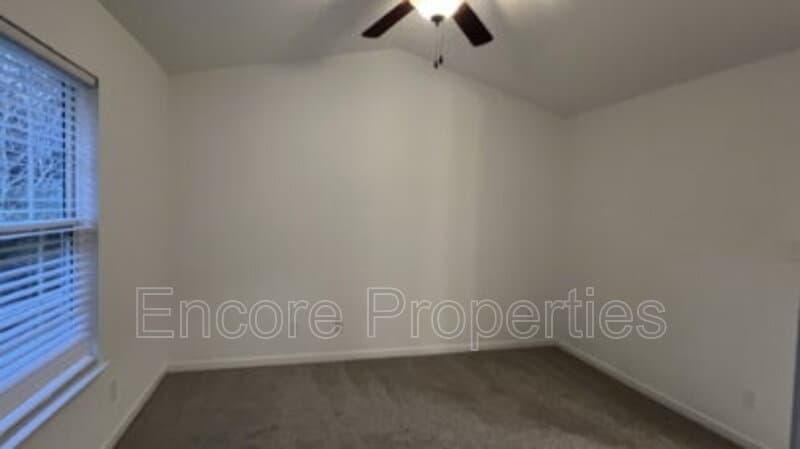 Greensboro Townhome: 253 Malamute Lane