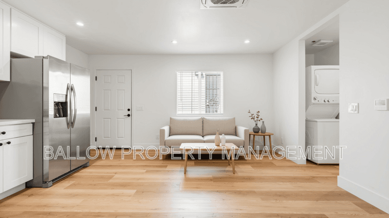 National City House: 733 E 7th Street