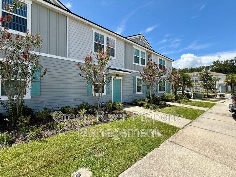Jacksonville House: 4922 Earthshine Road