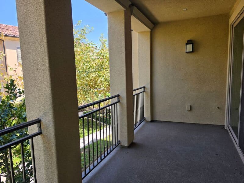 Irvine House: 232 Bishop Landing