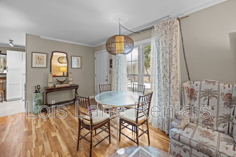 Charleston Condo: 874 Colony Drive, #B16