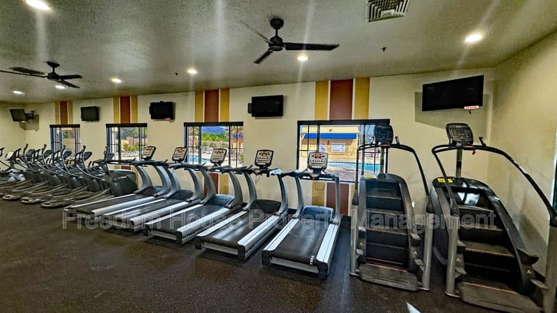 Pahrump House: 5245 East La Campana Drive