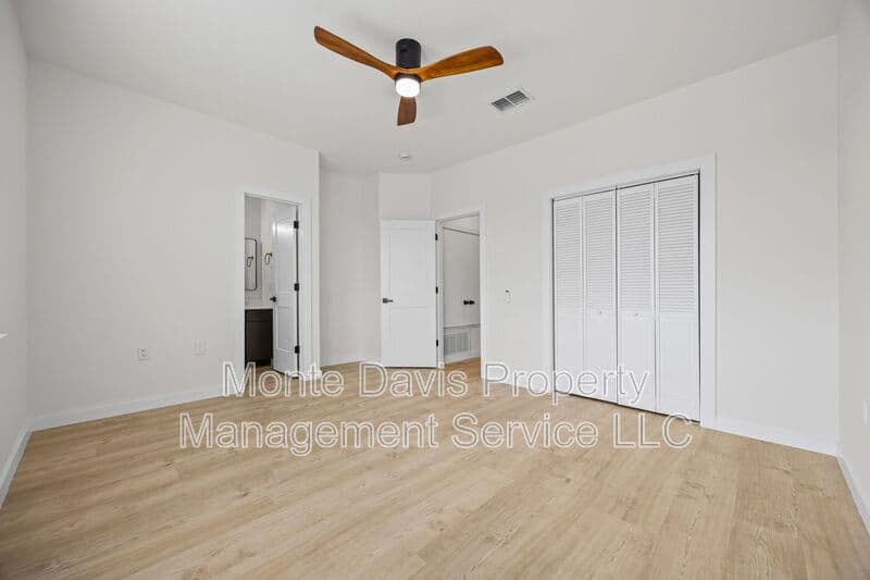 Austin Condo: 1802 Springdale Rd