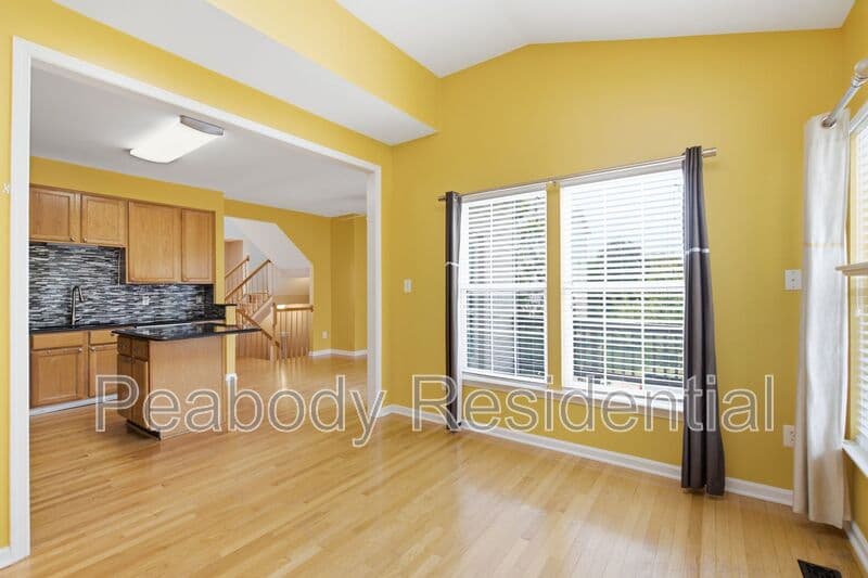 Sterling House: 46670 Cavendish Sq