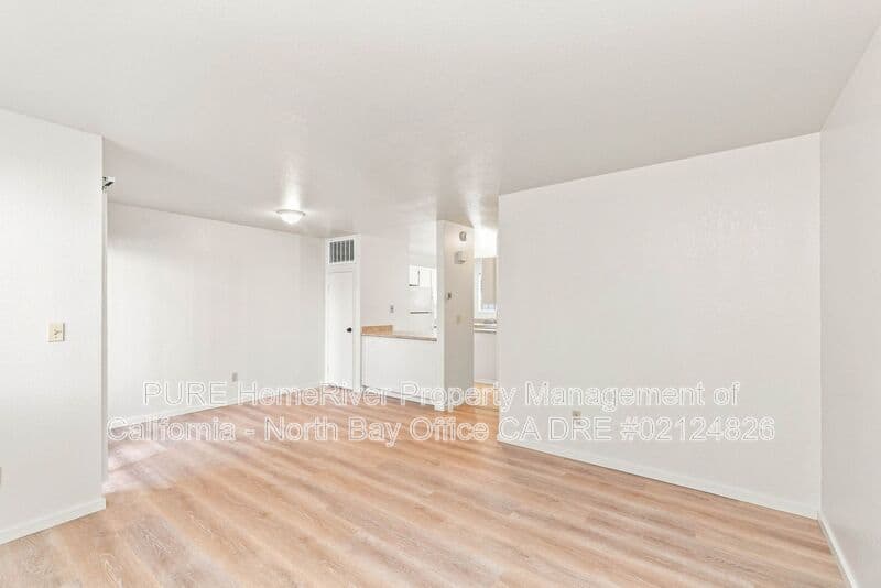 Santa Rosa Condo: 2518 Westberry Dr
