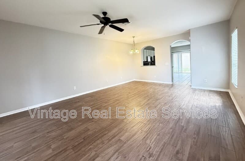 Riverview House: 12270 Foxmoor Peak Dr