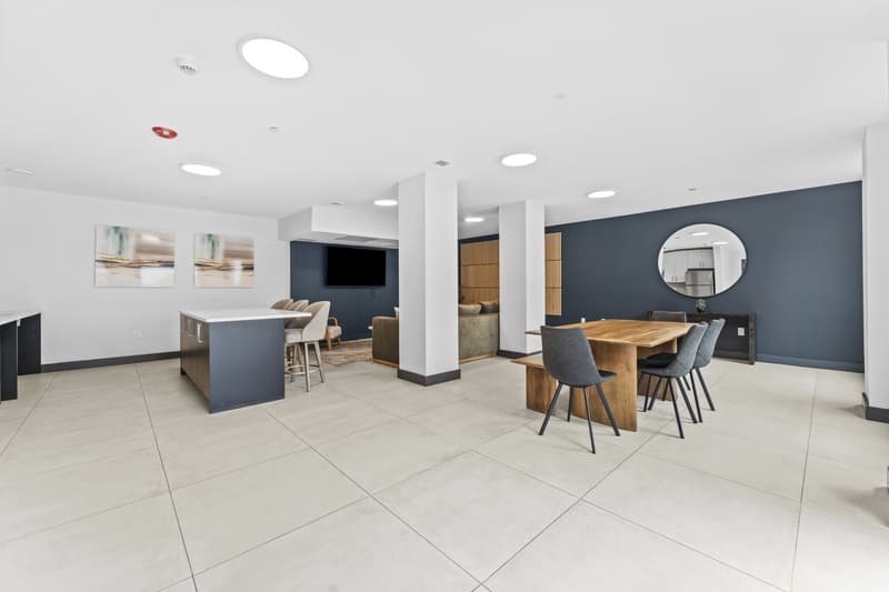 City of Orange Condo: 416 Highland Ave - 533