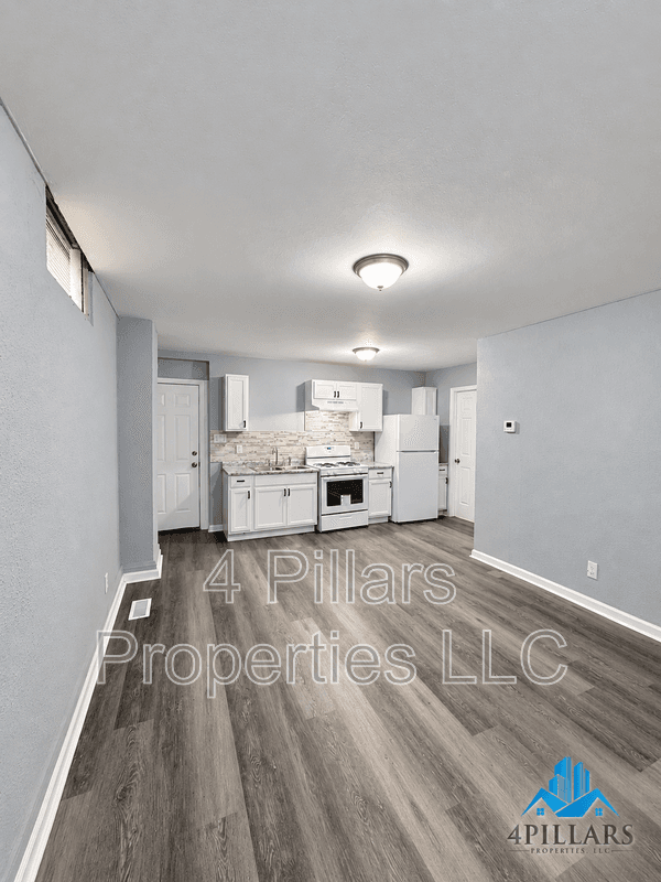 East Chicago Condo: 3904 Deodar Street
