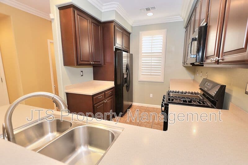 West Sacramento House: 4046 Martis Street