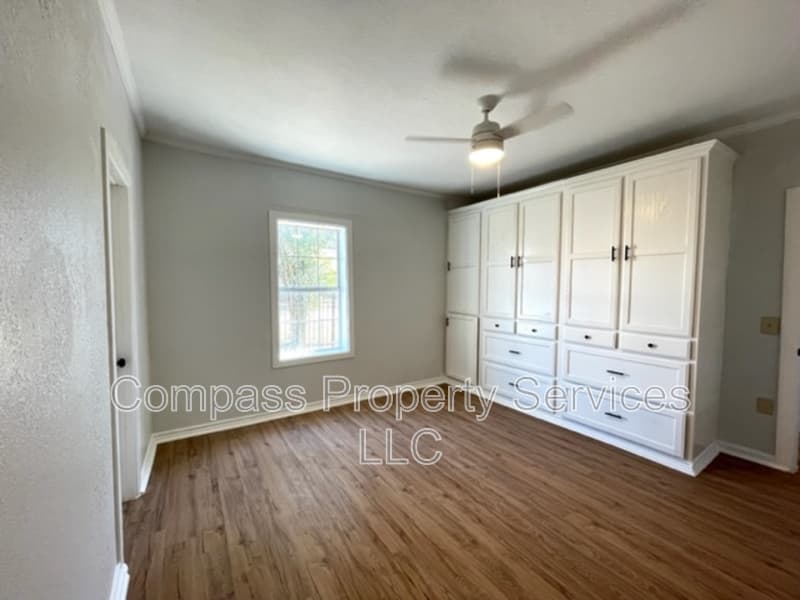 Waco House: 2608 Bosque Blvd
