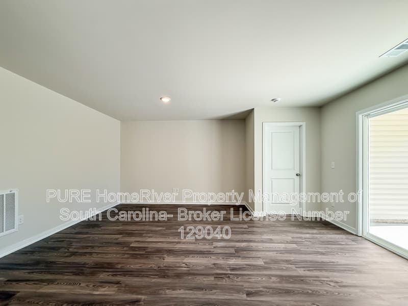 Spartanburg House: 480 Sundown Dr