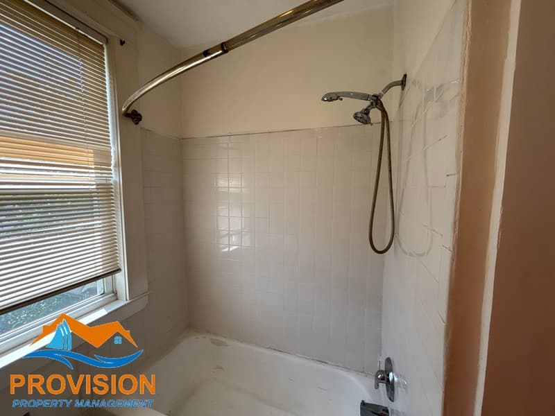 Dundalk Condo: 102 Ventnor Terrace