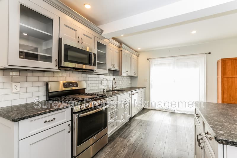 Haddon Township House: 404 Strawbridge Ave
