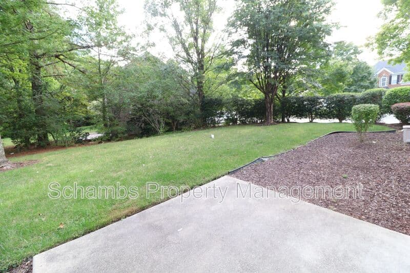 Cary House: 308 Marble Glow Ct