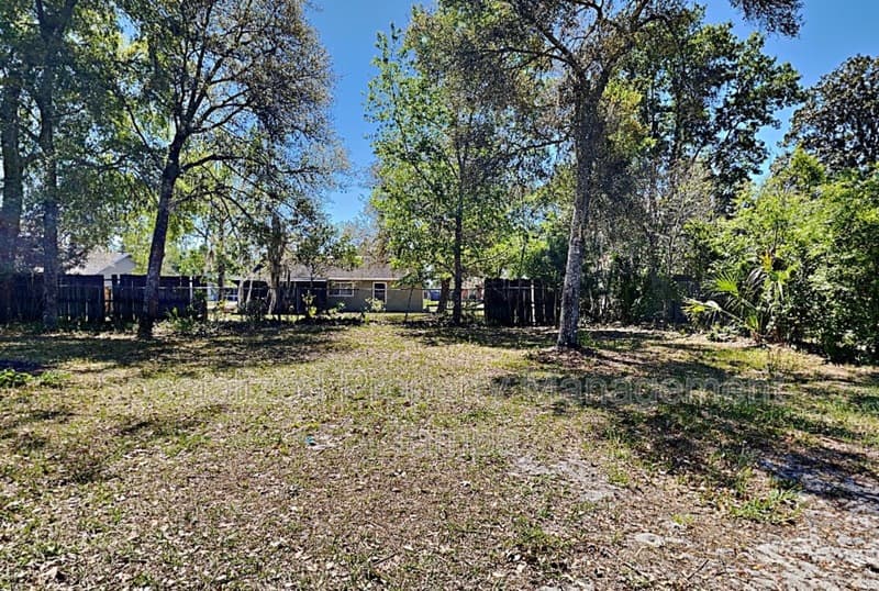 Spring Hill House: 13426 Tyringham St