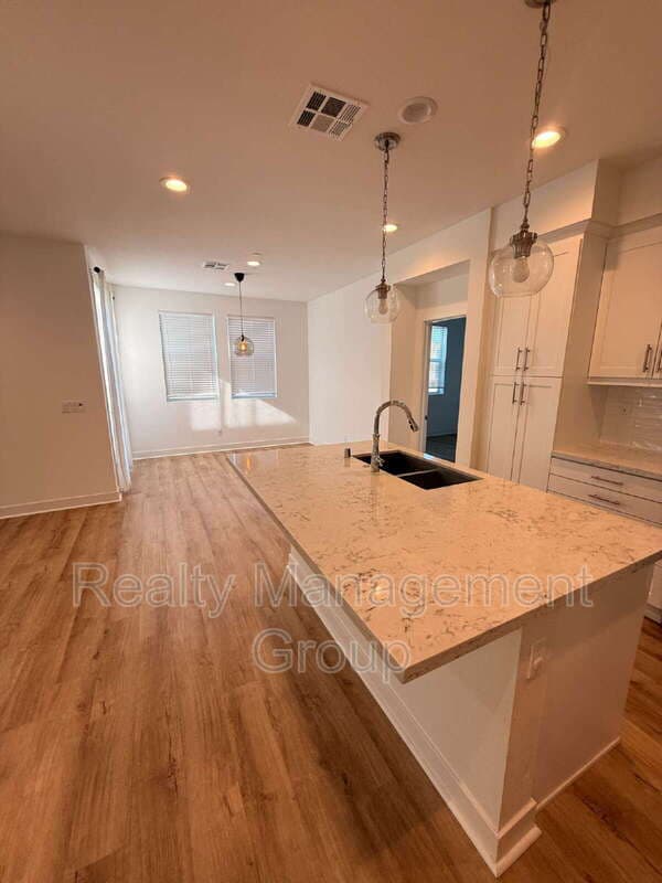 Santee House: 8711 Aruba Lane