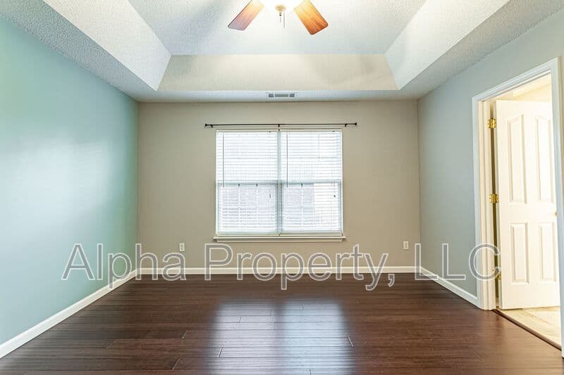 Greer House: 322 Highgate Cir