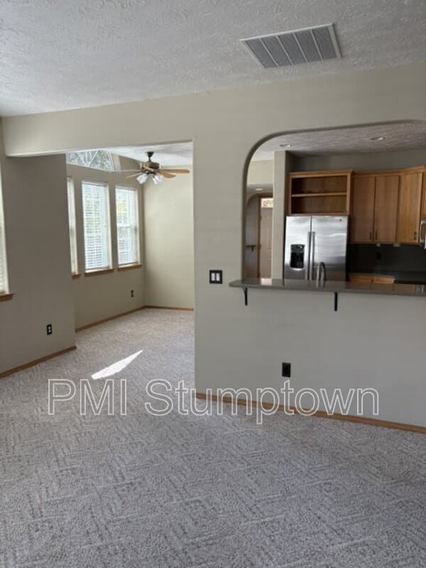 Clackamas Townhome: 14375 SE Oregon Trail Dr