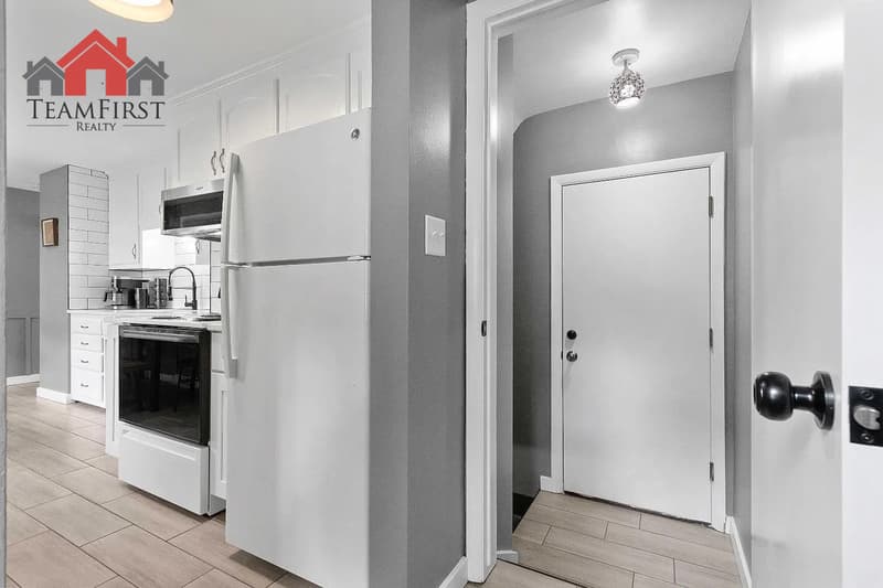 Green Bay House: 1444 Pilgrim Street