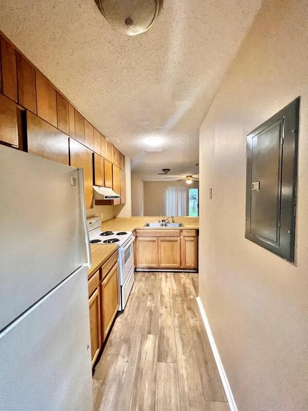 Fort Walton Beach Condo: 421 Hollywood Blvd E