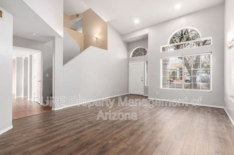 Gilbert House: 1729 W Harvard Ave