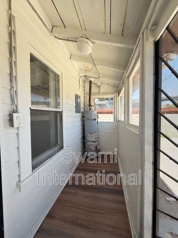 Los Angeles House: 643 W. 58th St.