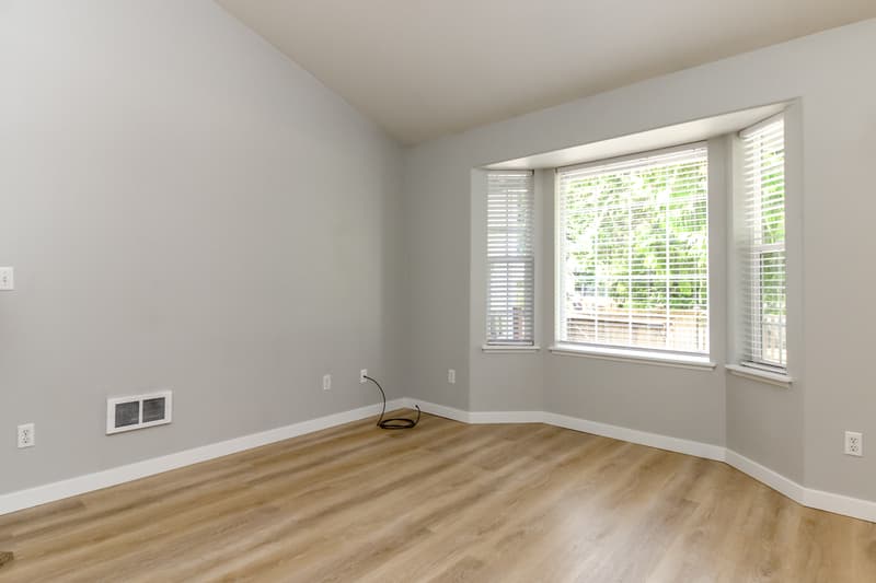 Graham Condo: 25807 87th Ave Ct E