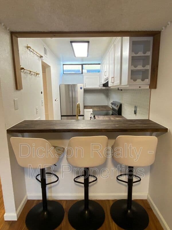 Reno House: 861 Nutmeg Place