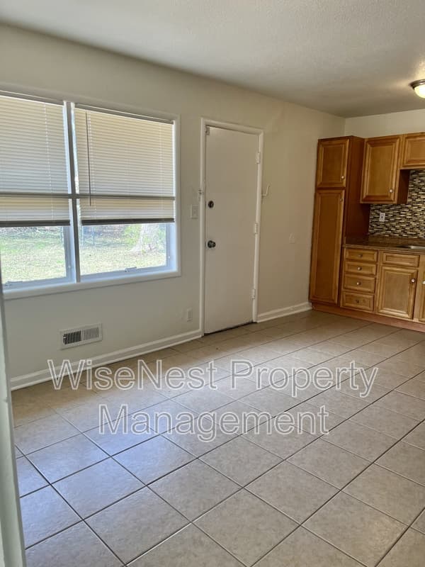Kansas City House: 10804 Newton Avenue