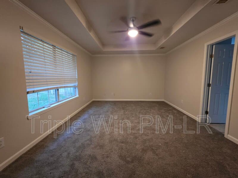 Little Rock House: 12512 Woodbury Dr