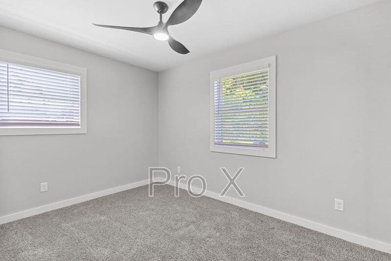 Bentonville House: 809 Carson Drive