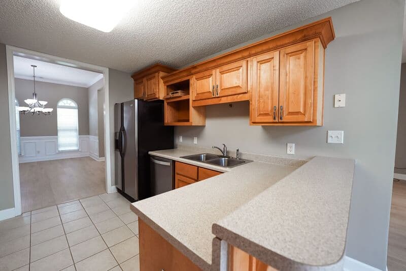 Richmond Hill House: 909 Young Way