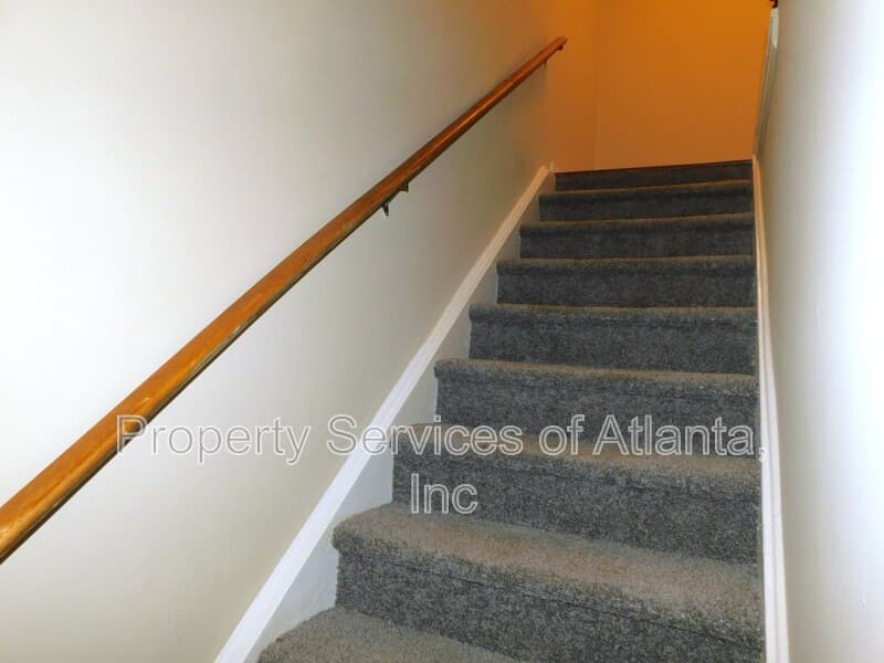 Roswell Townhome: 192 High Creek Dr