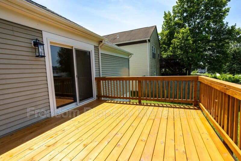 Manassas House: 10116 Wimbledon Ct